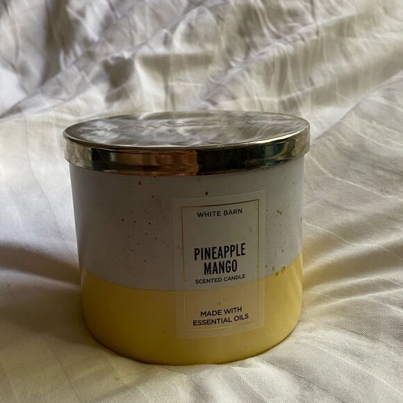 Bath and Body Works pineapple mango Three-Wick Candle - Picture 2 of 5